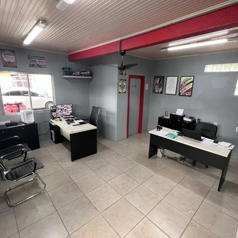 Auto Pinheiro - Chapeação e Pintura